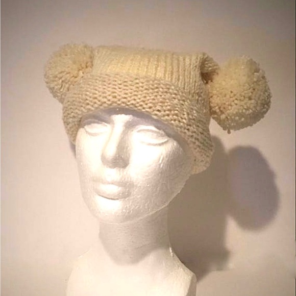 NWT Hand Knit Childs Double Pom Pom Beanie Hat with Rolled Brim Size 3-8 Years - Picture 8 of 9